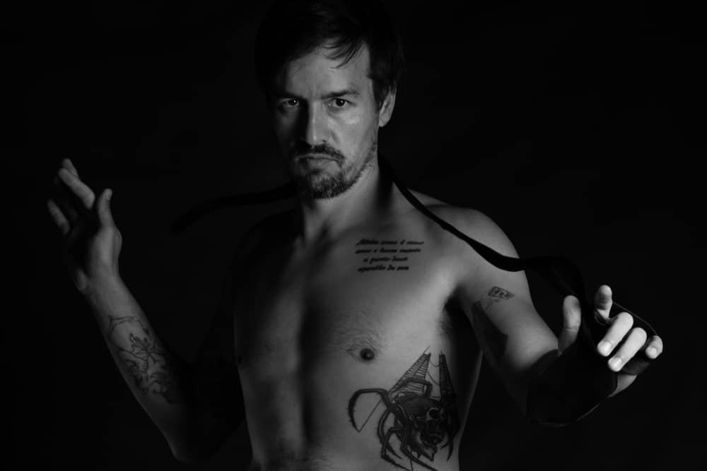 male entertainer ghost