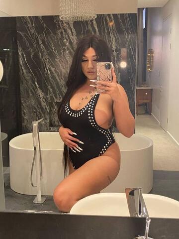 massage therapist amira