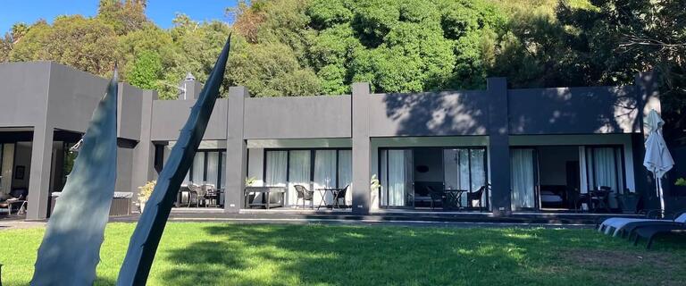 The black house on the hill - Epicure Club Cape Town