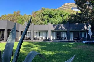 The black house on the hill - Epicure Club Cape Town